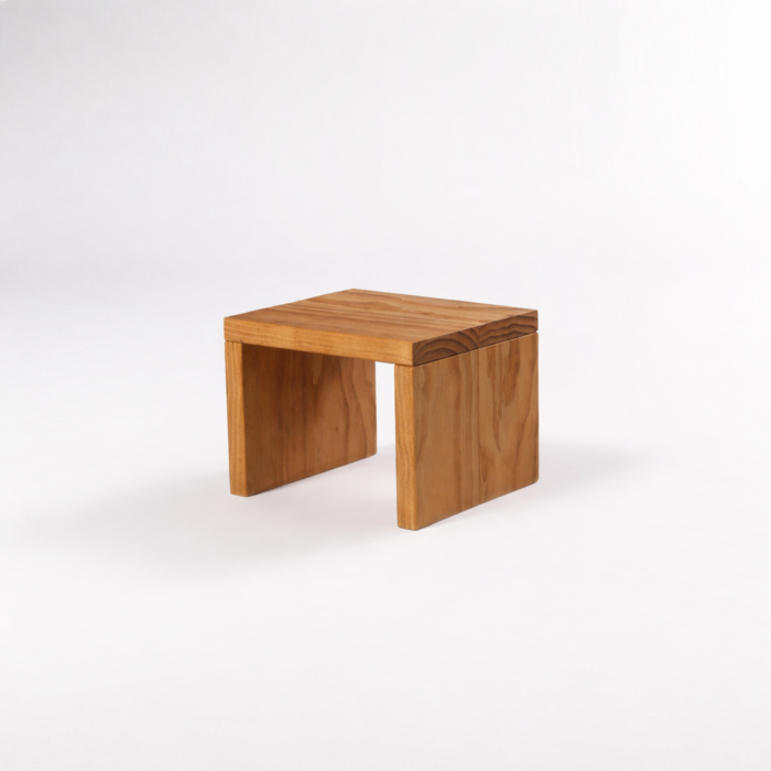 Havana bedside table light rimu finish